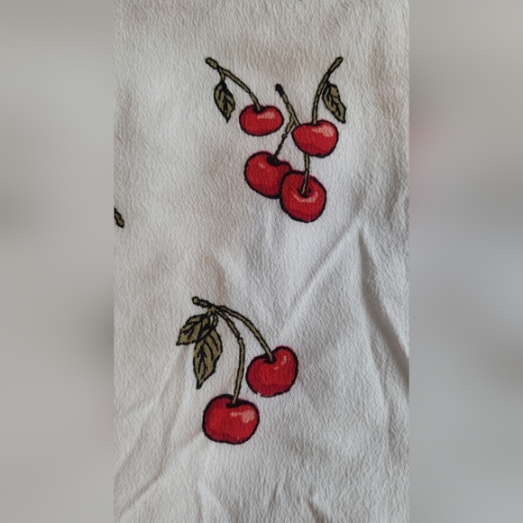 Cherry Print High waisted shorts 🖤 - Picture 5 of 5